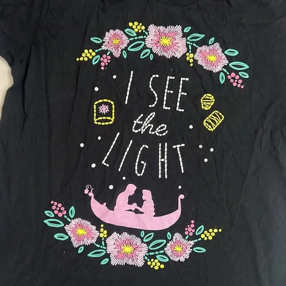 Disney Tangled I See The Light T-shirt - Picture 2 of 3